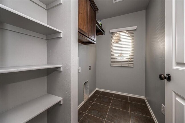 Building Photo - 18208 Scarborough Dr