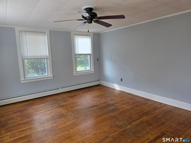 Building Photo - 440 Taylor Hill Rd