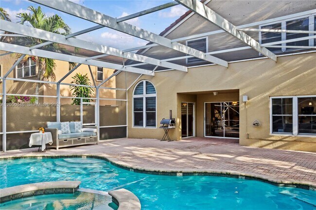 Building Photo - 6885 NW 75th Pl