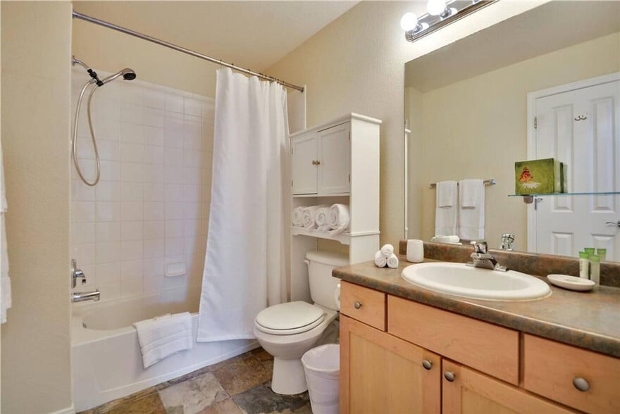 Building Photo - 23 Sage Creek Rd