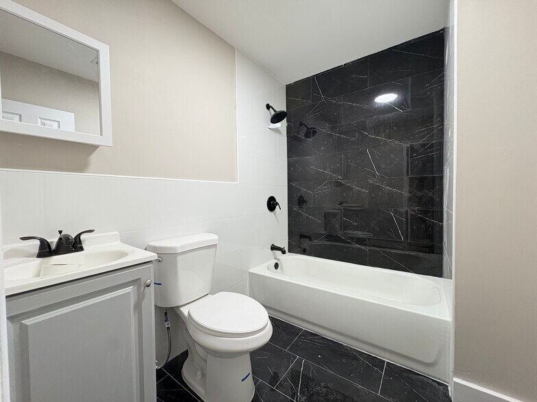 Building Photo - 6 Jordan Ave