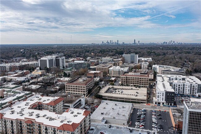 Building Photo - 230 E Ponce de Leon Ave