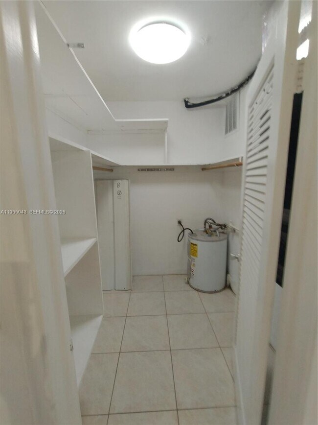 Building Photo - 2225 Polk St