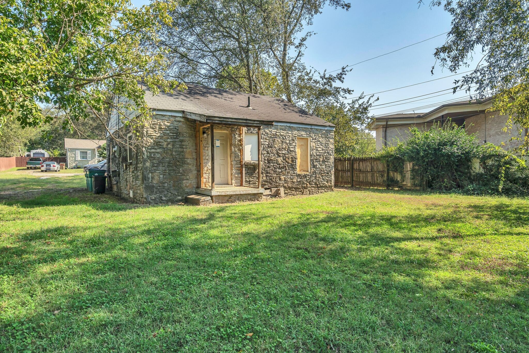 Building Photo - 3405 Gwen Dr