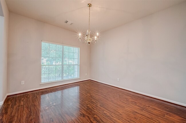 Building Photo - 1210 Gibbons Ct