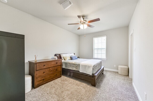 Building Photo - 18311 Harmony Bluff Ln