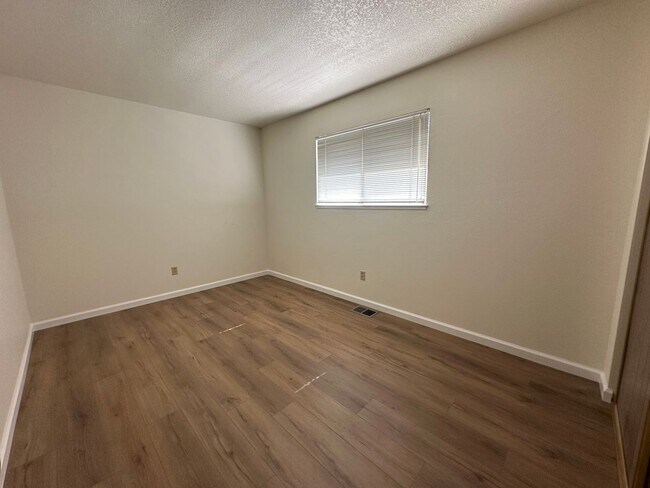 Building Photo - Al Tahoe 3 Bedroom Home with Garage, Just ...