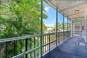 Building Photo - 2118 SE Edler Dr