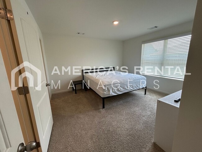 Building Photo - 7213 Wilburton Ln