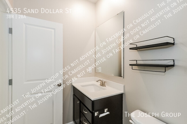 Building Photo - 4535 Sand Dollar Dr
