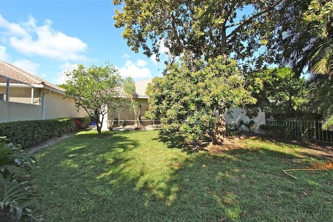 Building Photo - 160 Lost Bridge Dr