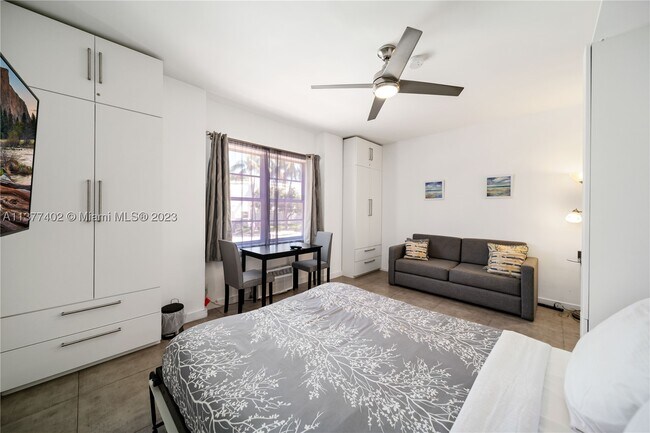 Building Photo - 7300 Ocean 110