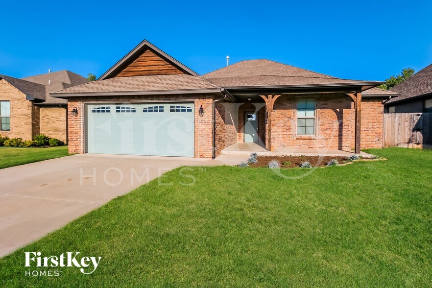 Building Photo - 13904 Hutchinson Pl