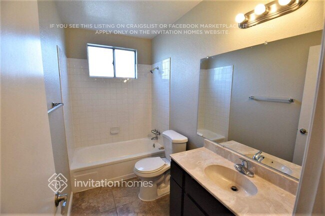 Building Photo - 922 Cypress St