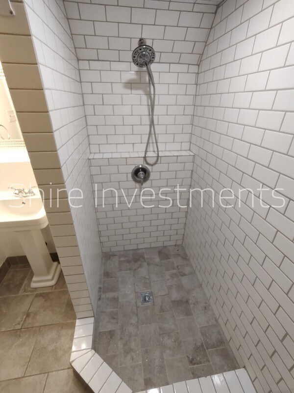 Building Photo - 1151 E 230 S St
