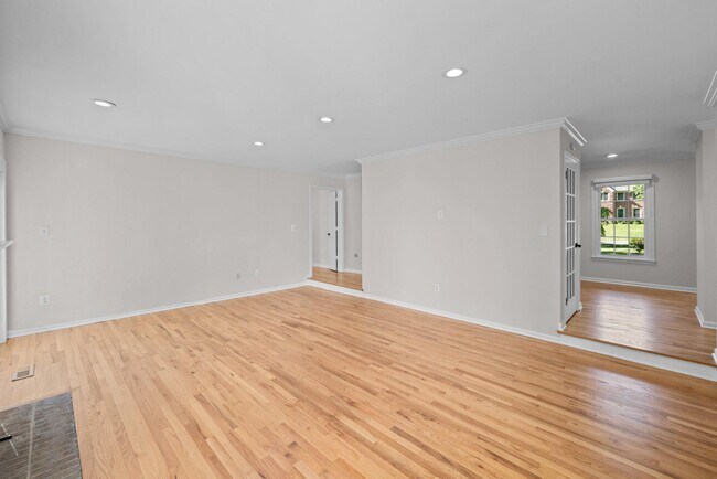 Building Photo - 6609 Heidi Ct