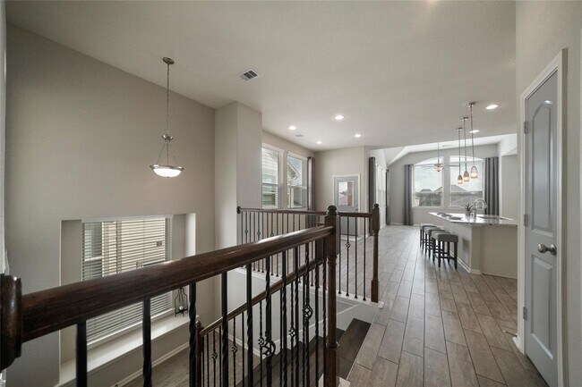 Building Photo - 25314 Fallen Acorn Ct