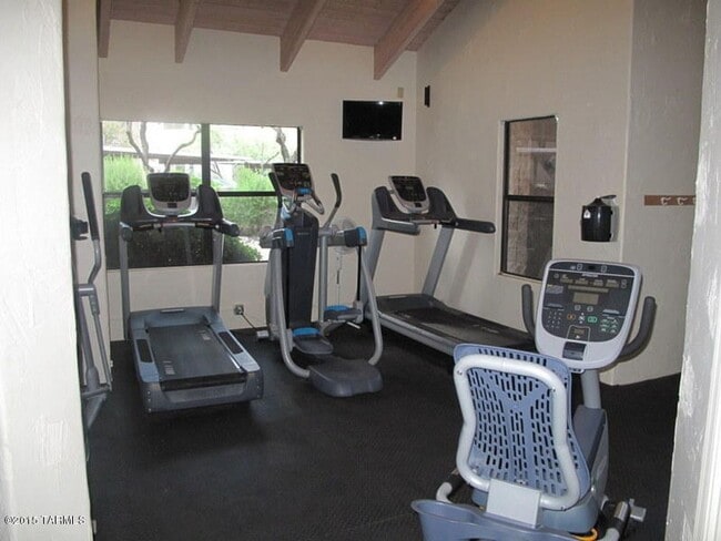 Building Photo - Charming  Updated 2BR- 2  BATH FOOTHILLLS CONDO