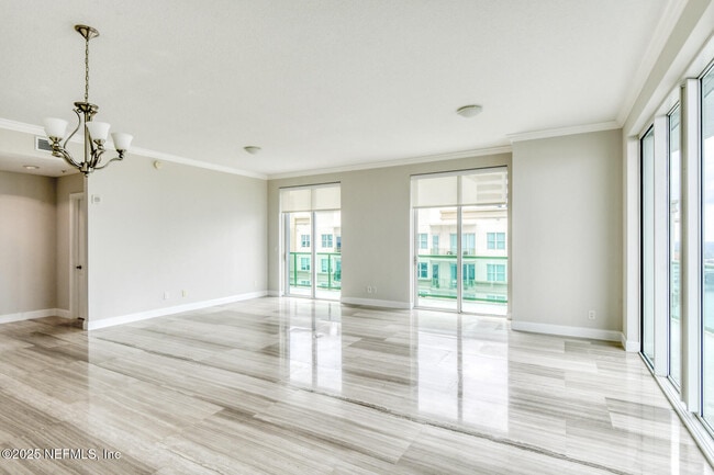 Building Photo - 1431 Riverplace Blvd