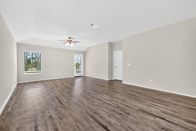 Building Photo - 79 Courageous Side Way