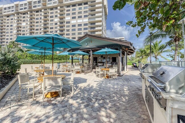 Building Photo - 5000 N Ocean Blvd
