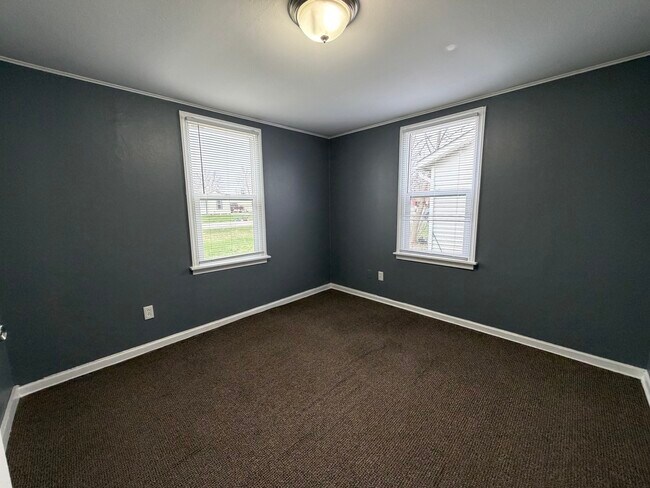 Building Photo - 535 15th Ave