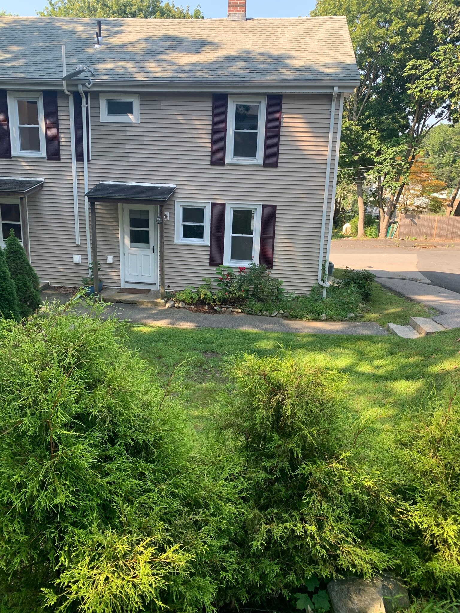 Building Photo - 62 Cedar St