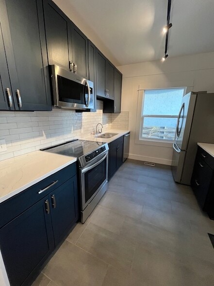 Kitchen - 4361 Raleigh St