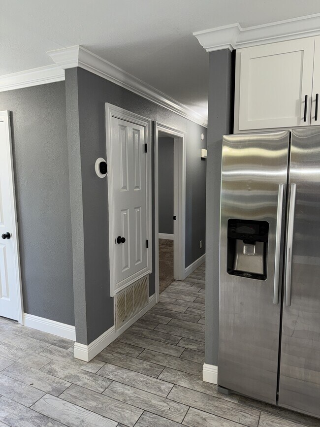 Building Photo - 8240 Tempest Dr