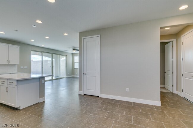 Building Photo - 11803 River Hawk Ave