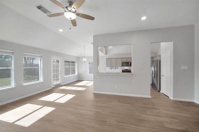 Building Photo - 14911 Englebrook Dr