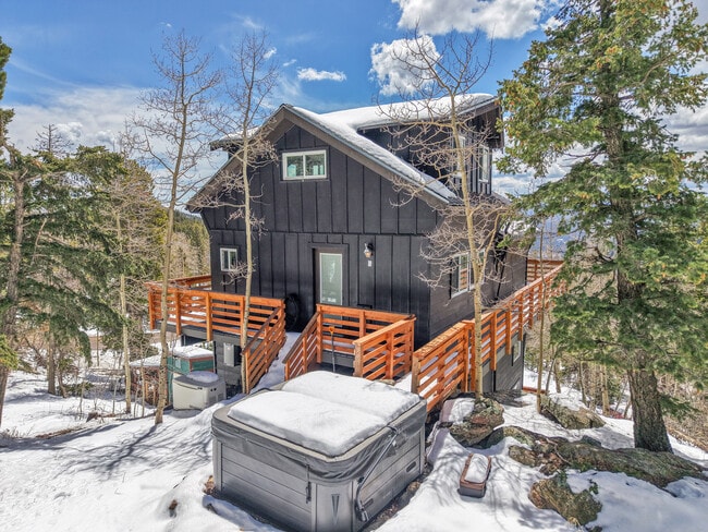 Building Photo - 45 Lodgepole Dr