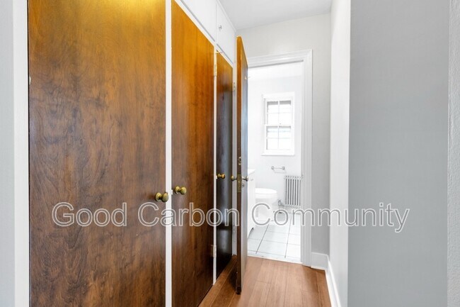 Building Photo - 20 E Morris Ave