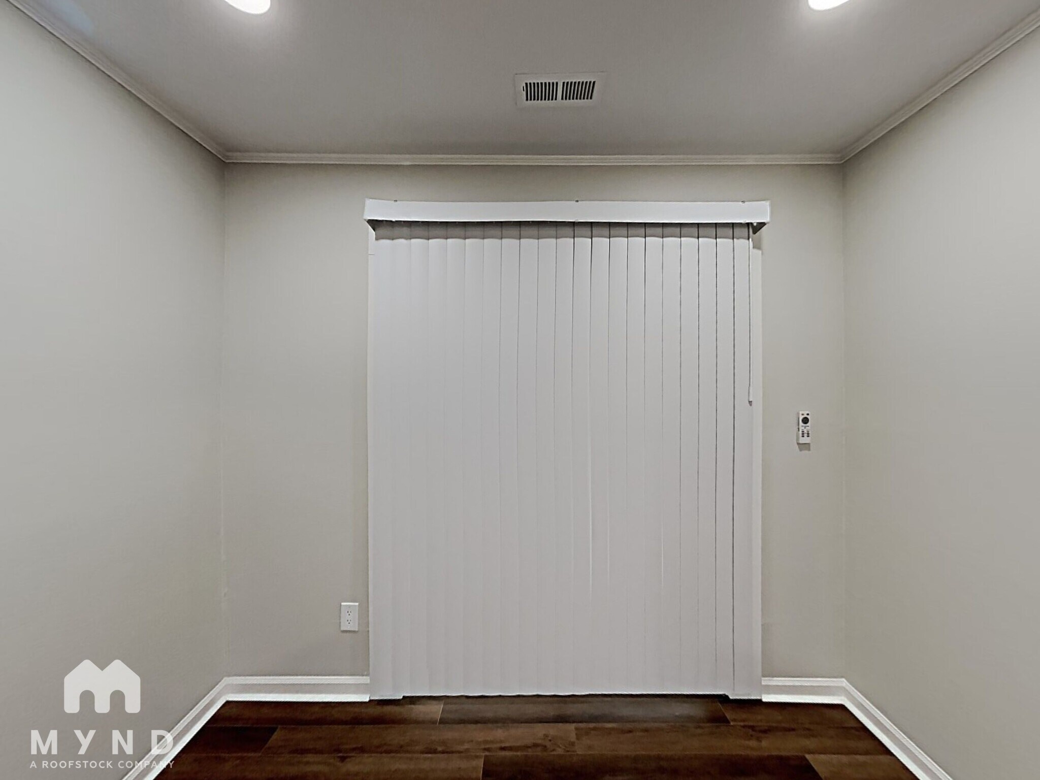 Building Photo - 8213 Willowlake Ct