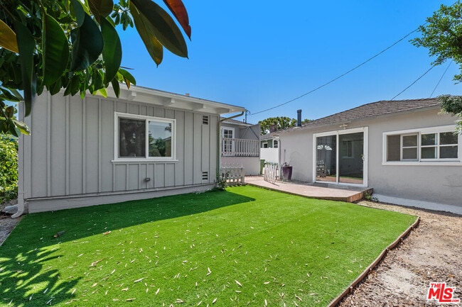 Building Photo - 769 Wildomar St