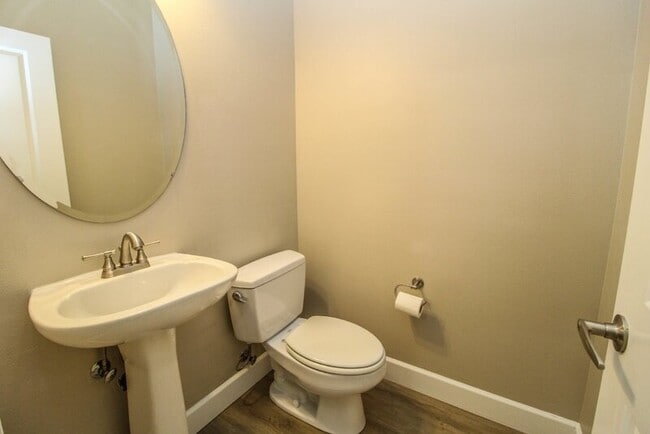 Building Photo - 19102 20th Dr SE