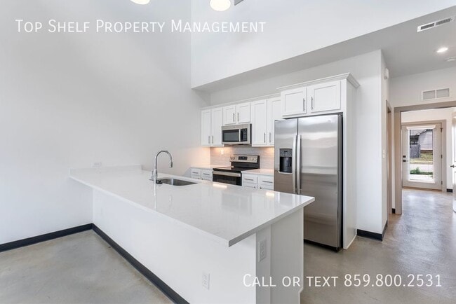 Building Photo - Beautiful New Construction !