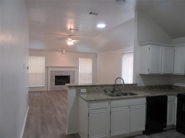 Building Photo - 3023 Stonycroft Dr
