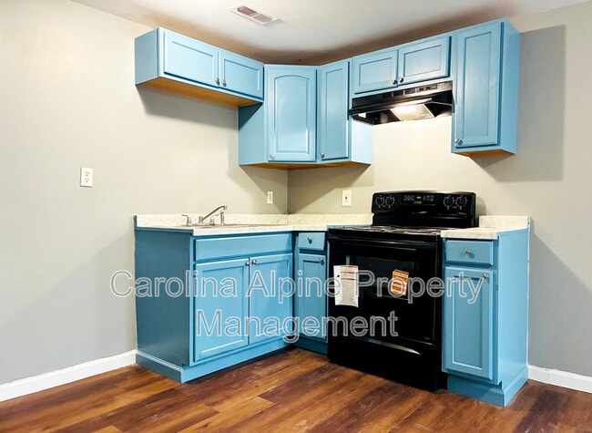 Building Photo - 506 Bonny St