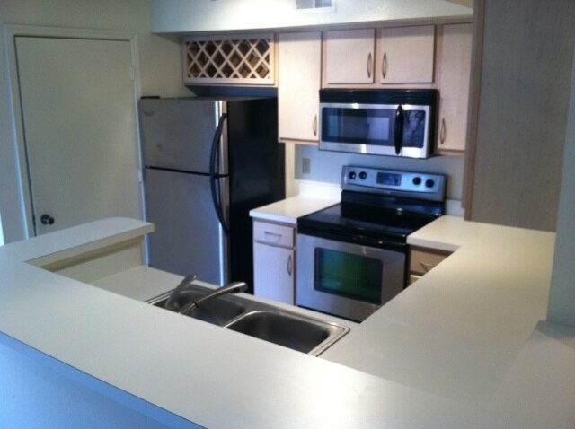 Building Photo - 2nd Floor Unit 2/2 located at Bermuda Dune...