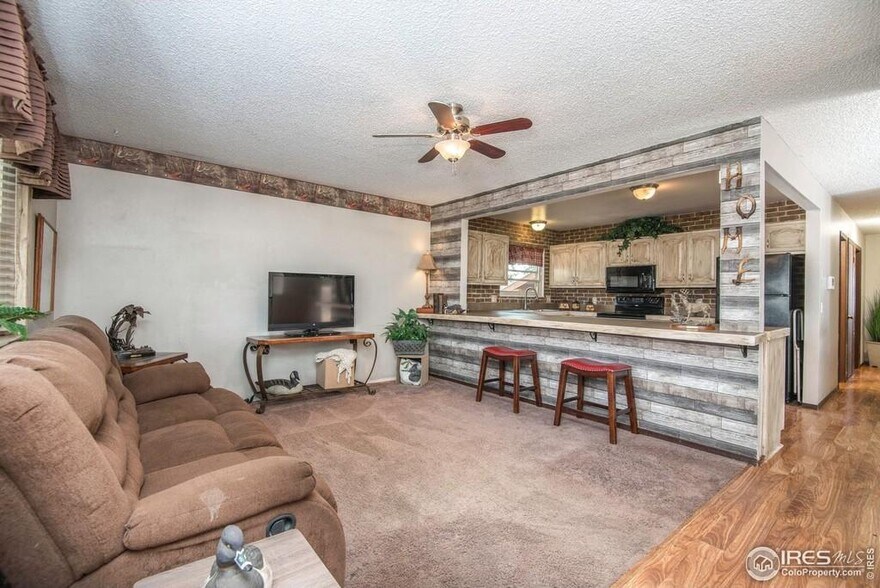 Building Photo - 1125 Cottonwood Dr