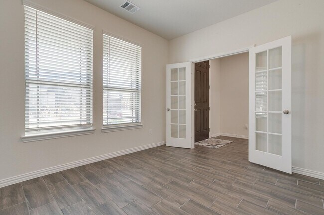 Building Photo - 6721 Farsight Dr