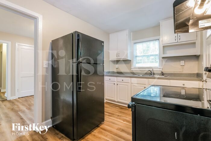 Building Photo - 1854 Oakmont Dr NW