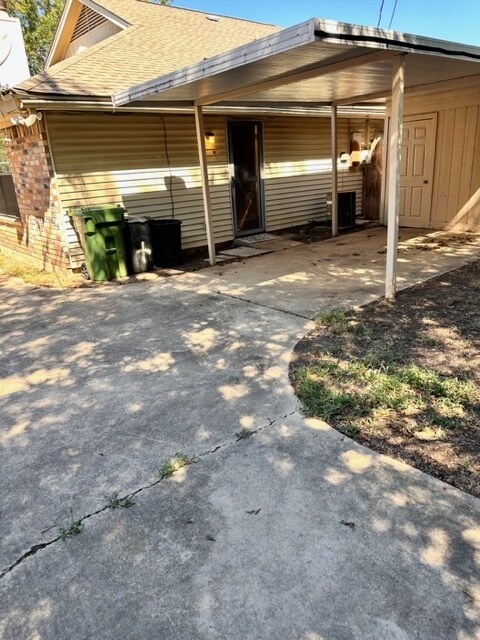 Building Photo - 7720 Sable Ln