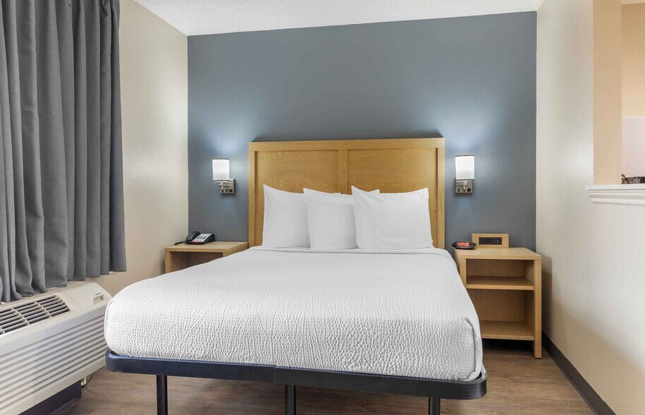 Building Photo - Furnished Studio-Arlington - Six Flags