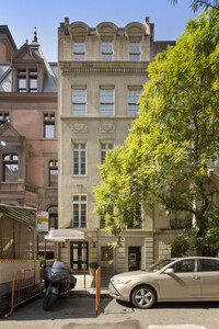 Building Photo - 24 E 64th St