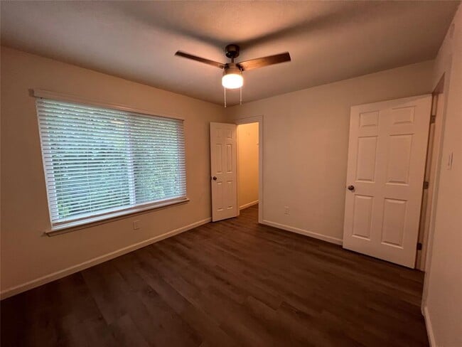 Building Photo - 3458 Willowrun Dr