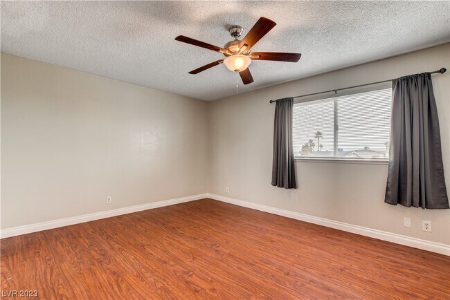 Building Photo - 632 Biljac St