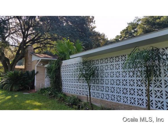 Building Photo - 908 SE 23rd St