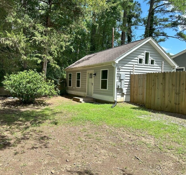 Building Photo - 3212 Alabama Ave